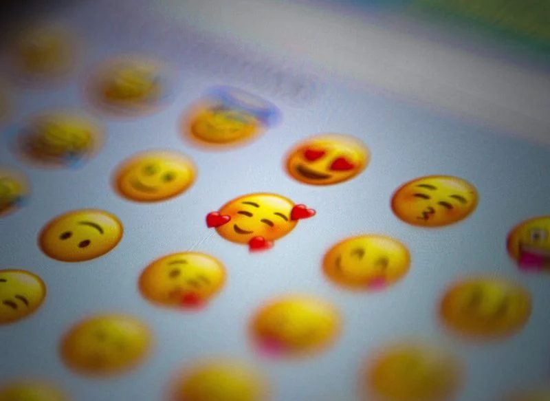 AÑADE EMOJIS EN TU DISPOSITIVO DE FORMA SENCILLA