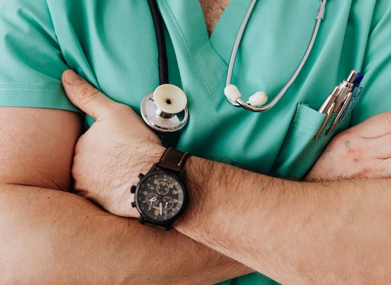 LOS PROBLEMAS DE LOS MEDICAMENTOS AL TRATAR EL DOLOR CRÓNICO