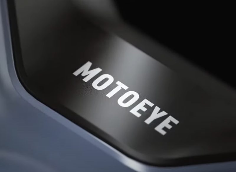 CÓMO FUNCIONA EL MOTOEYE E6
