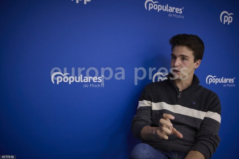 Génova se desmarca de la batalla en NNGG y anima a atraer jóvenes: ‘Ni inducimos ni paramos candidaturas’