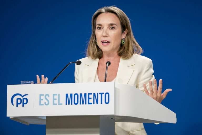 Gamarra acusa a Sánchez de doble crisis: Parálisis institucional y quiebra social