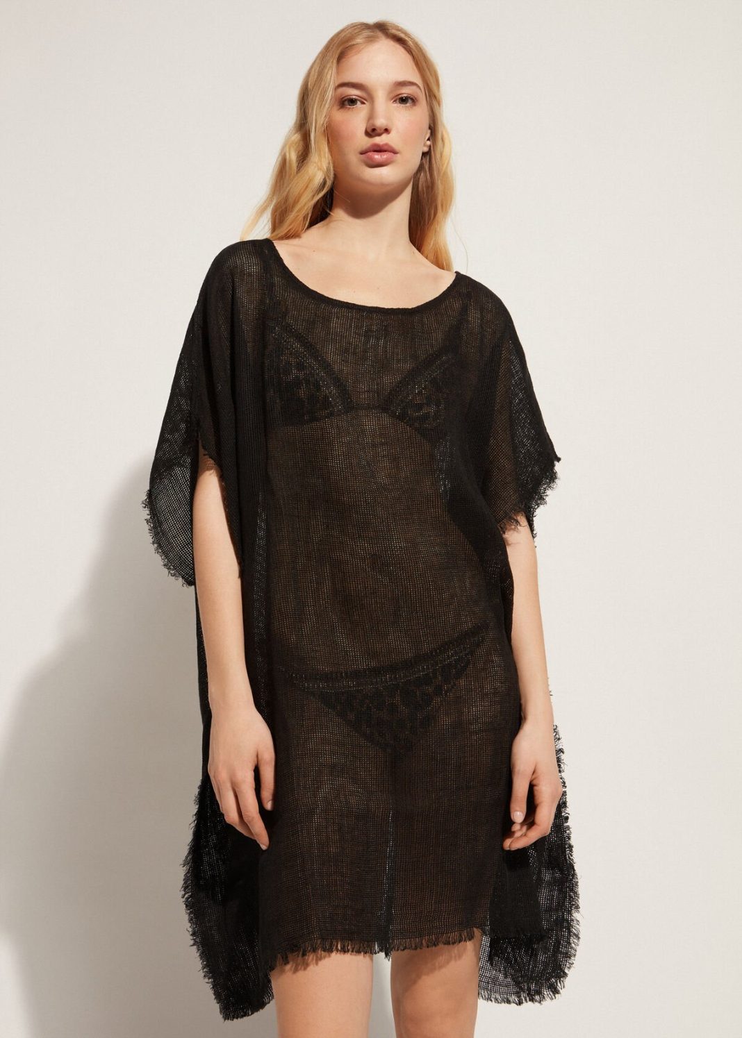 caftan negro calzedonia