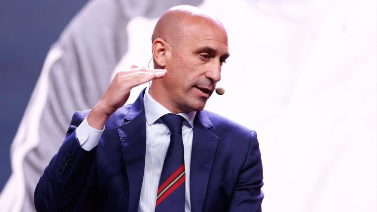 La Fiscalía pide un año de prisión a Rubiales por el beso a Jenni Hermoso