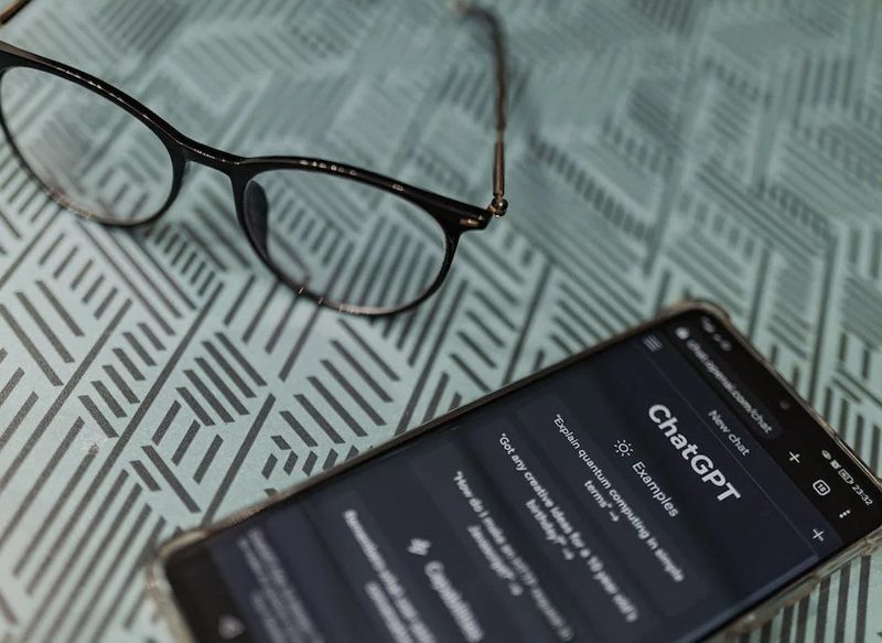CHATGPT APRENDE A HABLAR, ESCUCHAR Y VER