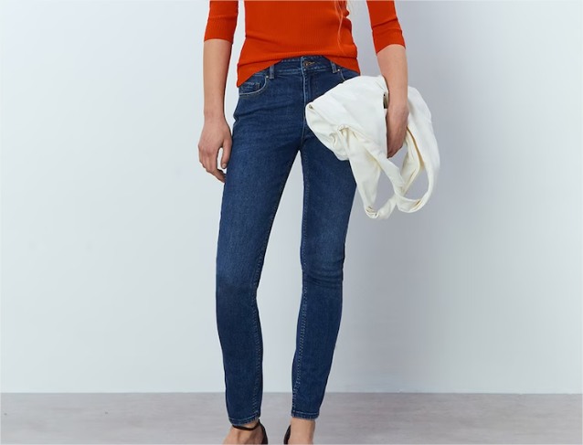 Ni Zara ni Mango: El Corte Inglés tiene los vaqueros de menos de 30 euros que vas a querer tener en todos los colores 2 Moncloa Jeans Skinny Básico en Azul Oscuro