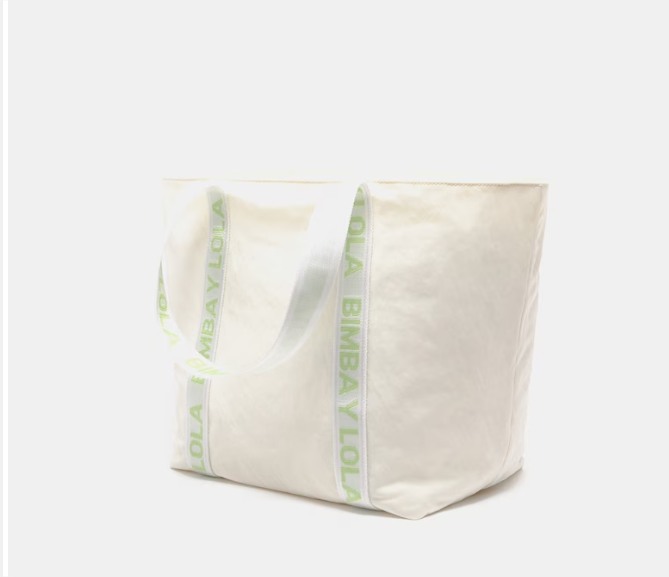 Bimba y Lola: bolsos con rebaja que arrasan en El Corte Ingles 6 Moncloa Bolso Shopper L de Nylon en Crudo