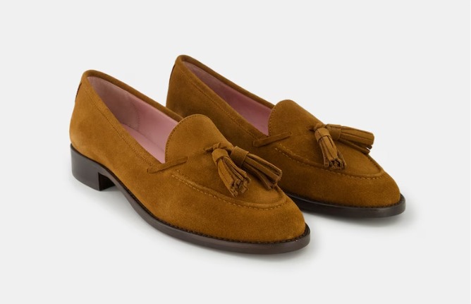 Mocasines y bailarinas:10 zapatos planos y elegantes de El Corte Inglés a precios increíbles 9 Moncloa Mocasines Ibiza de mujer en piel serraje con detalle de borlas