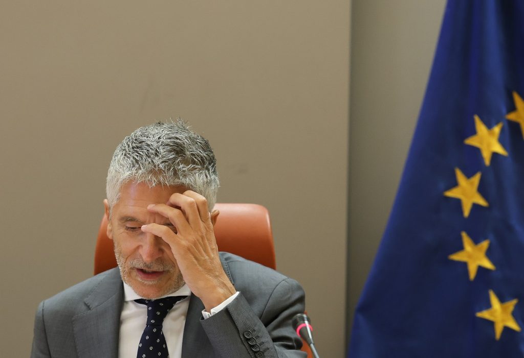 Marlaska eterniza la entrega de los airbag a la Guardia Civil 2 Moncloa airbag 4 Moncloa