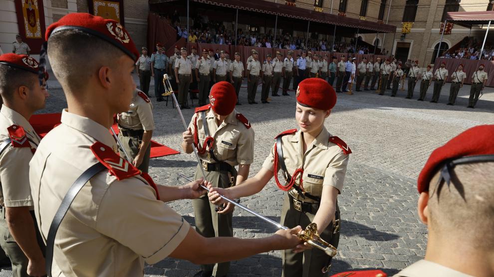 heredera formacion militar