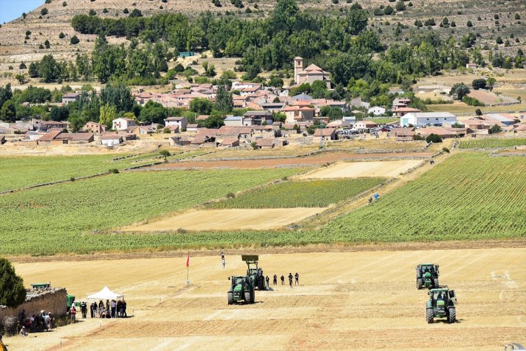 UAGN presenta sus medidas viabilidad sector agrario Navarra: Canal, fiscalidad y despoblamiento
