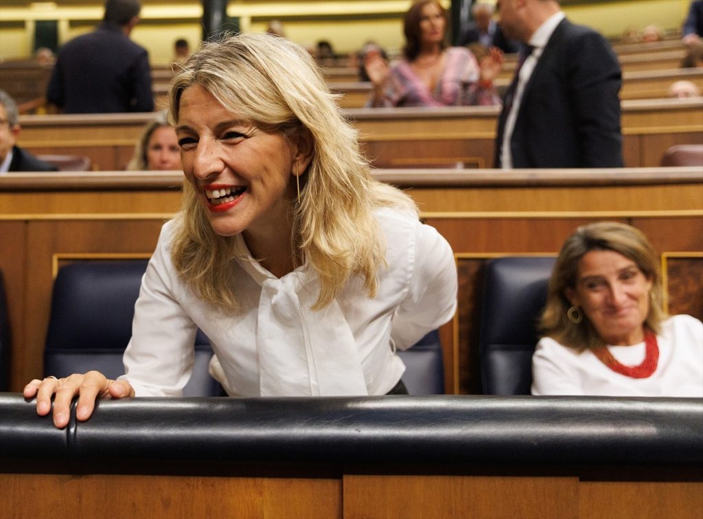 Las 10 mujeres que marcarán la política española en los próximos años 3 Moncloa Yolanda Díaz encarga a Enrique Santiago vender con mentiras la amnistía