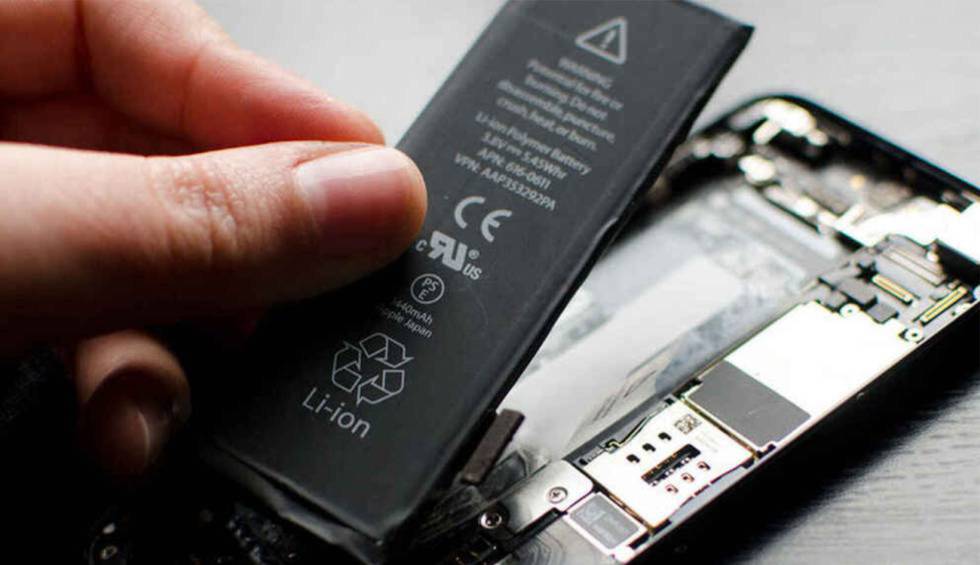 Los móviles y su 'fecha de caducidad' ¿Cuánto le queda al tuyo? 1 Moncloa 1618334846 139439 1618335254 sumario normal Moncloa