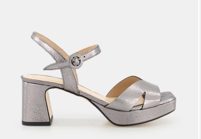 8 sandalias 1 Moncloa