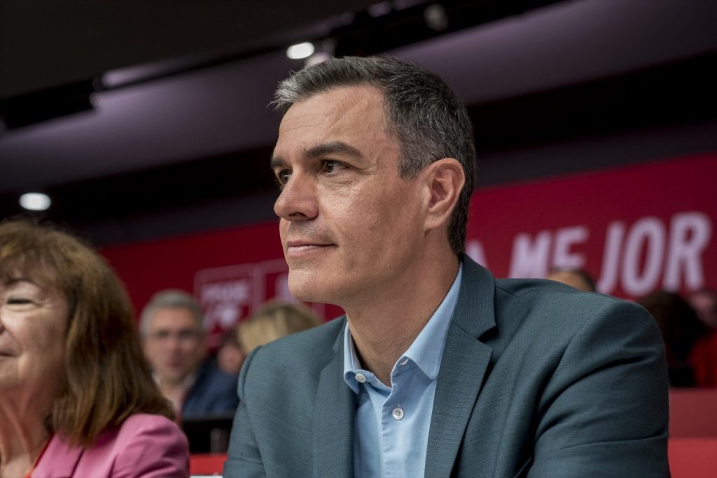 La «inflexible» Montero (PSOE), último escollo de Puigdemont para sellar la investidura de Sánchez 1 Moncloa Pedro Sánchez, presidente del Gobierno en funciones, busca la investidura con acuerdos con ERC y Junts