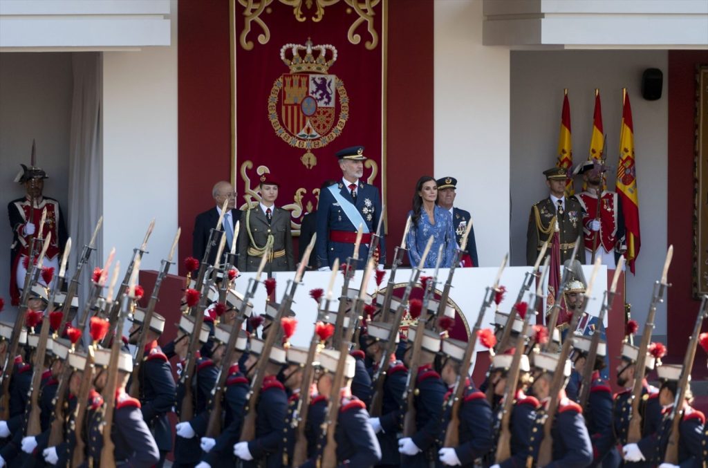 La princesa Leonor fue objeto de todas las miradas en su primer desfile vestida de militar