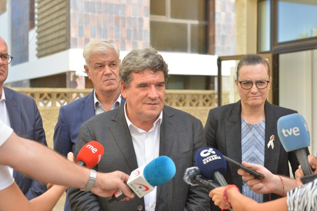 El Hierro también recibió este jueves al ministro José Luis Escrivá