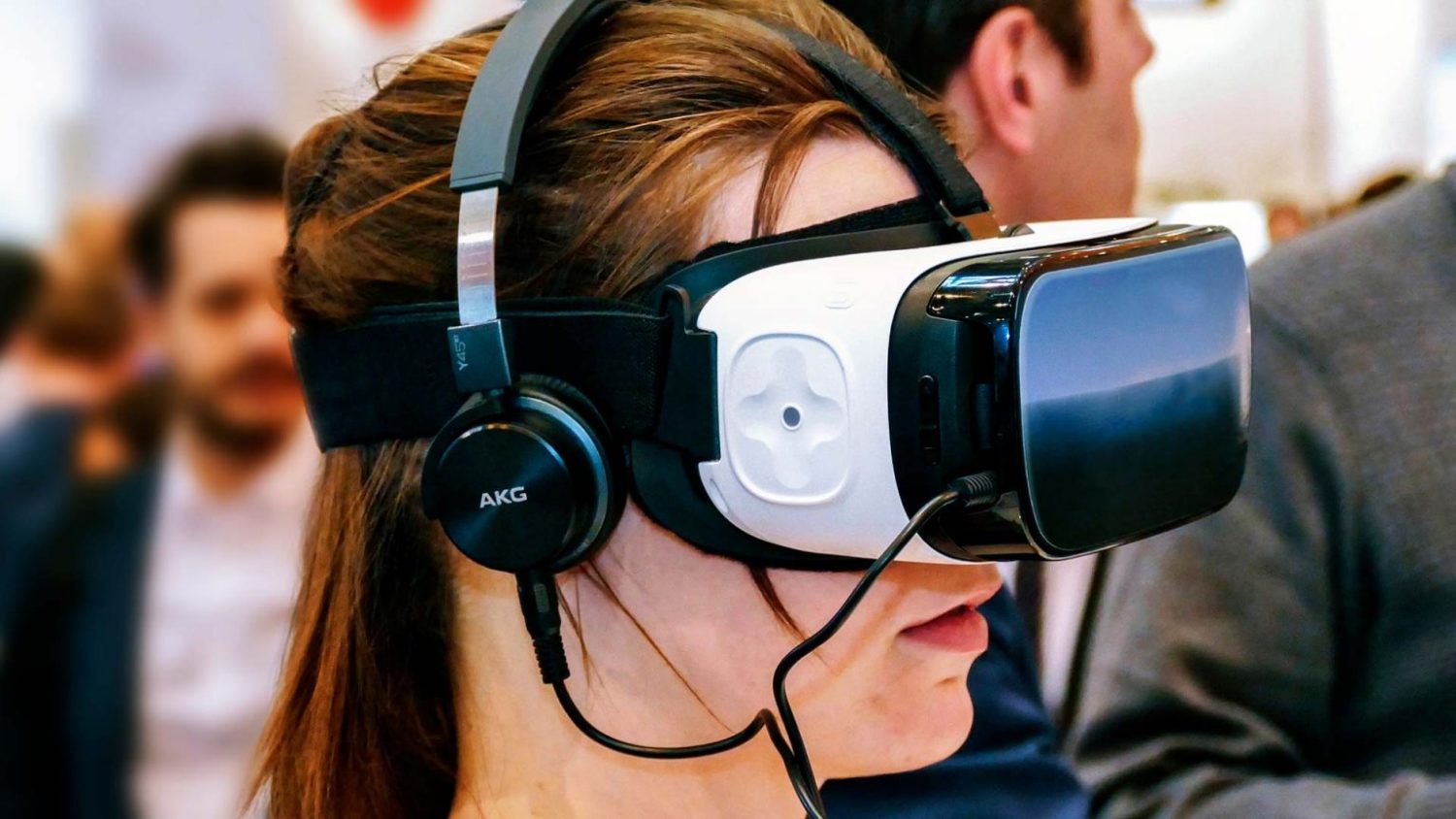 Realidad Virtual: 7 formas de entender cómo cambiará nuestra vida 4 Moncloa Realidad Mixta