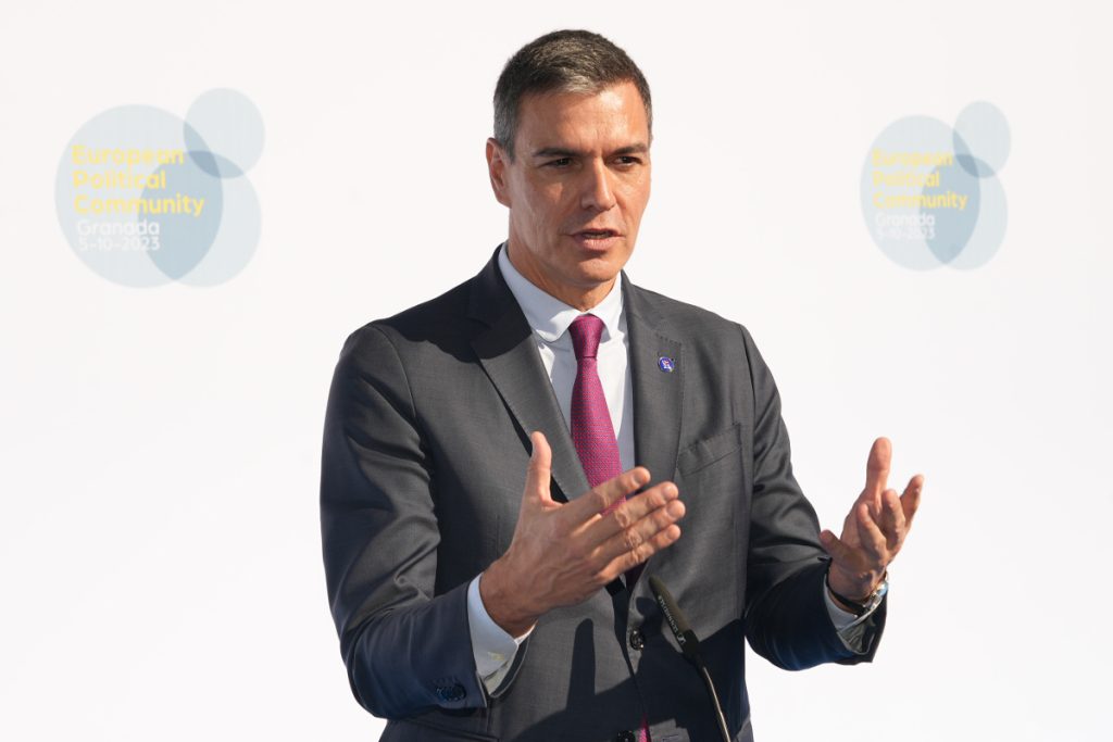 El PSOE cae en plena negociación por la amnistía 1 Moncloa Pedro Sánchez, presidente del Gobierno en funciones y líder del PSOE