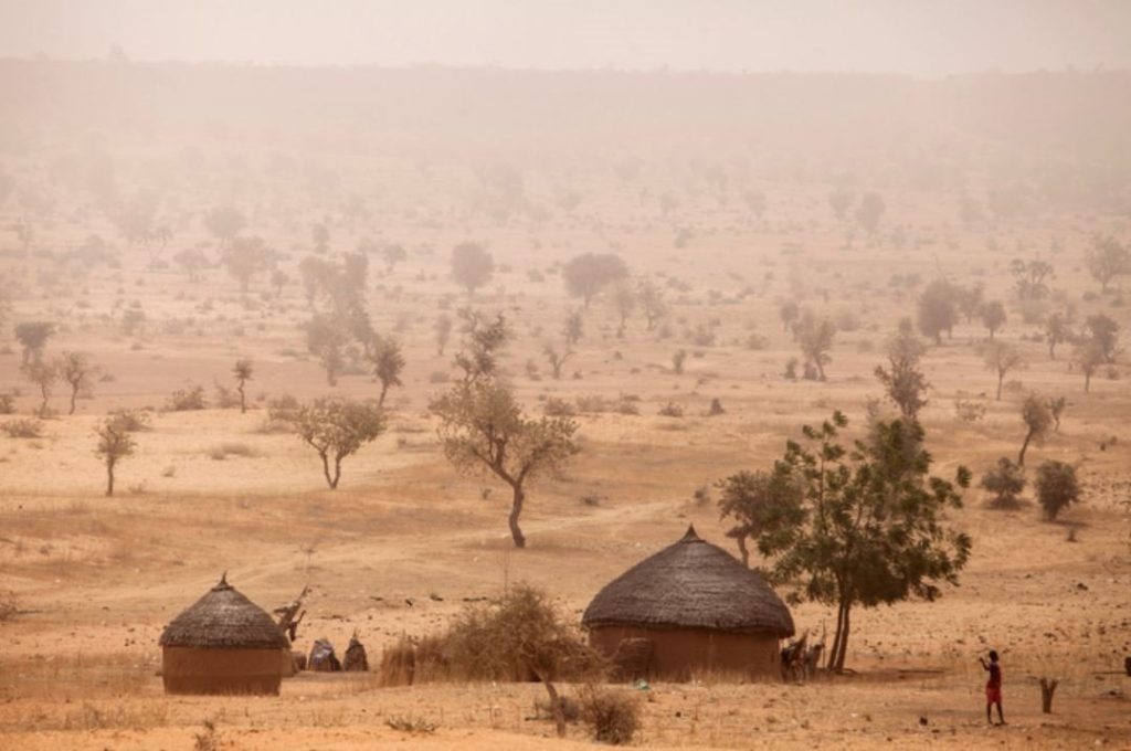 España refuerza su presencia en Irak y el Sahel ante el aumento de la amenaza yihadista 2 Moncloa Pueblo típico de la región del Sahel (Fuente: Agencias)