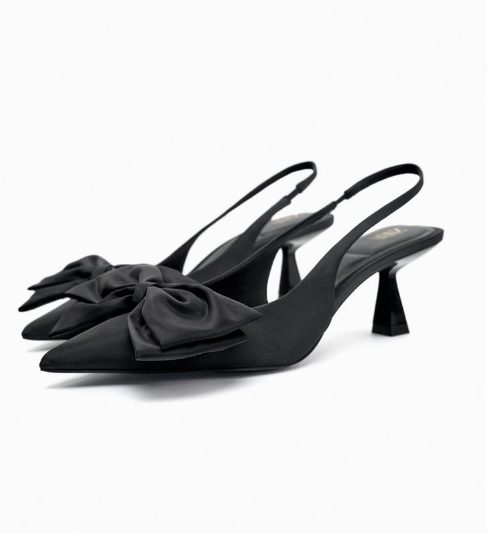 zapatos negros lazo