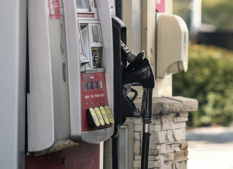 EL PRECIO DE LA GASOLINA, UN QUEBRADERO DE CABEZA PARA LOS CONDUCTORES