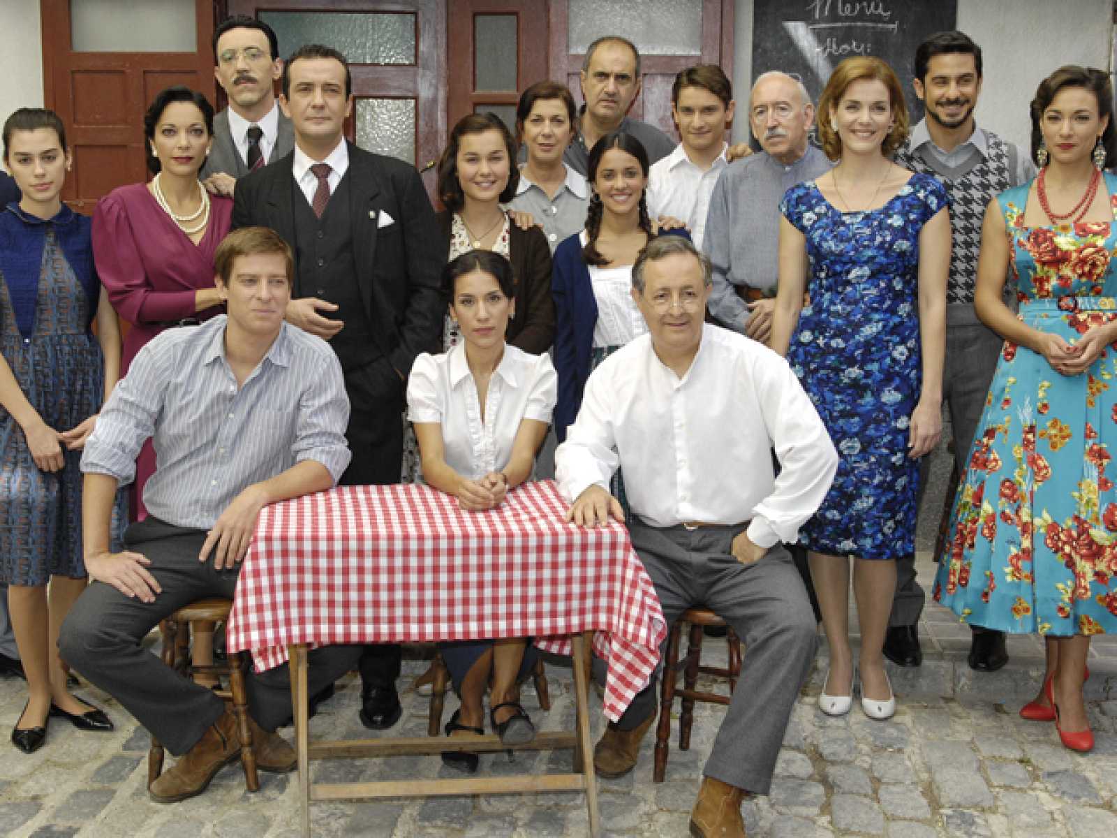 Amar en tiempos revueltos 3 Amar en tiempos revueltos