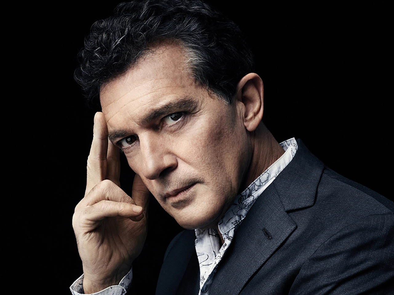 Antonio Banderas: la historia de resiliencia detrás de su exitosa carrera internacional 3 Moncloa Su vida cinematográfica