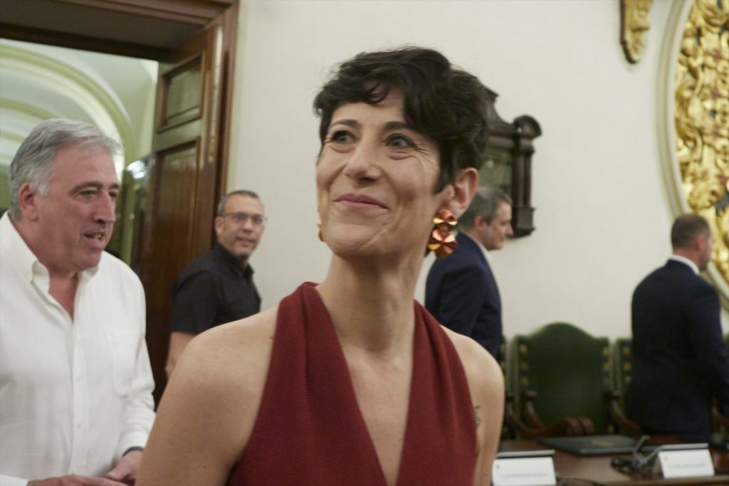 Elma Saiz paga otra de las facturas de Sánchez con Aragonès 1 Moncloa Elma Saiz sigue pagando la factura de Sánchez con Aragonès