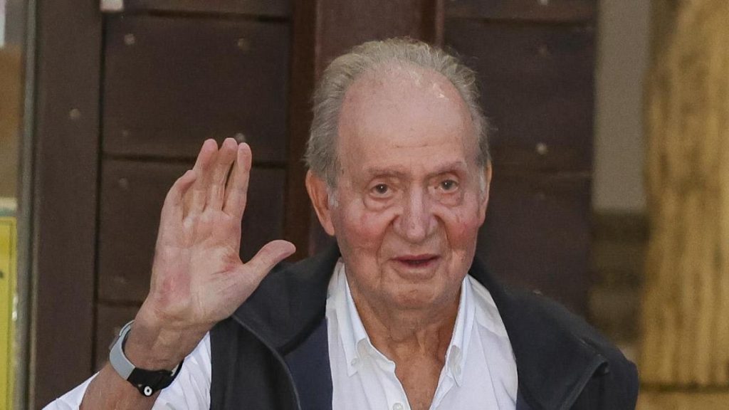 Conoce la exclusiva felicitación navideña de Juan Carlos: navegando entre amigos, sin la presencia de la reina Sofía 3 Moncloa Juan Carlos I