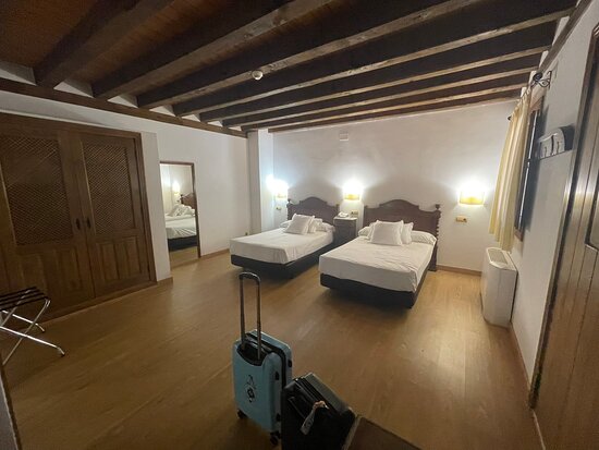 Explorando la belleza de Aranjuez: un viaje a la historia y la naturaleza 3 Moncloa encantadoras instalaciones Moncloa