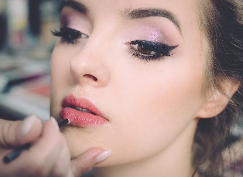 CÓMO CONSEGUIR UNOS LABIOS MÁS ANCHOS