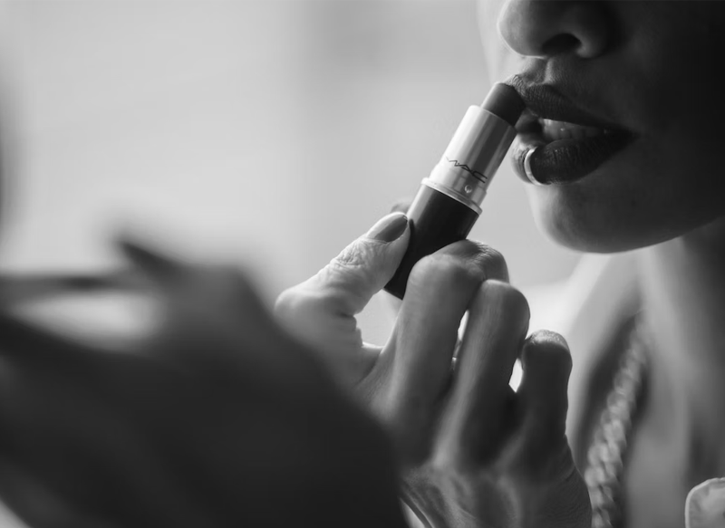 CÓMO CONSEGUIR UNOS LABIOS MÁS GRUESOS
