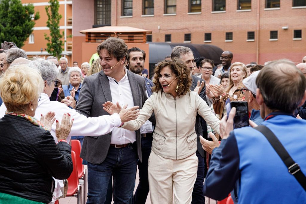 Crisis en el PSOE de Fuenlabrada: Javier Ayala criticado por sus presupuestos 3 Moncloa Crisis en el PSOE de Fuenlabrada: Javier Ayala criticado por sus presupuestos | Foto: Europa Press