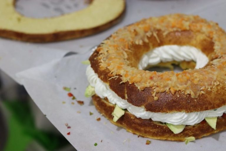 Descubre los encantos del Roscón de Reyes: trucos para su elaboración y tentadoras versiones saladas
