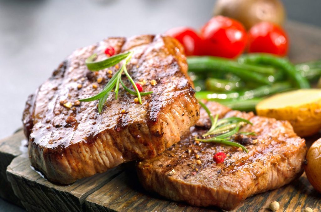 Jugosa carne de ternera asada con patatas: ¡Deliciosa fusión gallega fácil de preparar en casa! 1 Moncloa Solomillo de ternera Moncloa