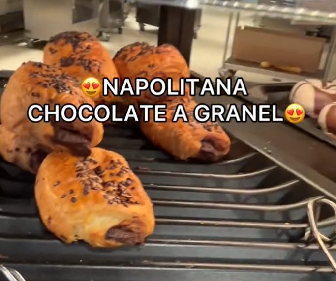 napolitana chocolate granel