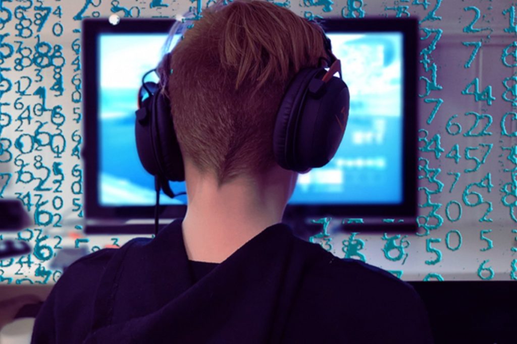 Cómo conseguir espectadores en Twitch 1 Moncloa pantalla Moncloa