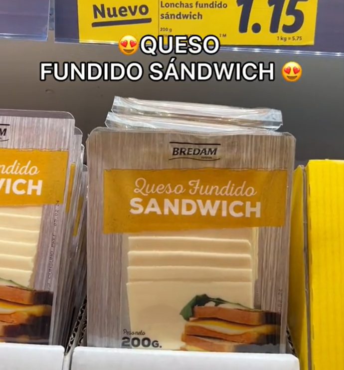 queso fundido sandwich bredam