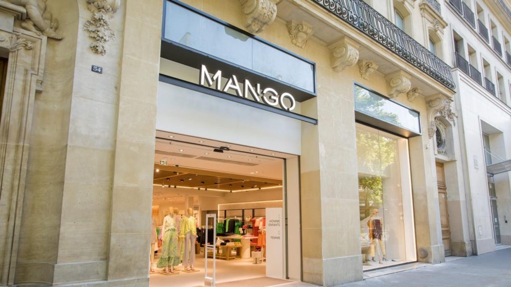 Fichamos en Mango el mono de lino 100% para seducir en verano 3 Moncloa tienda de mango Moncloa