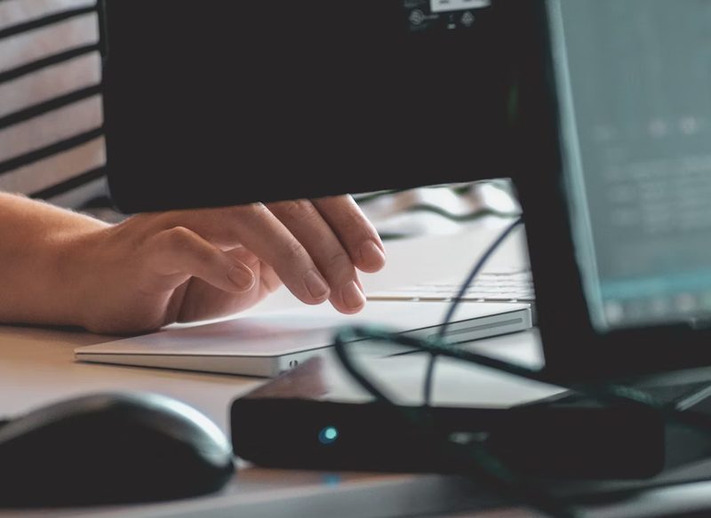 COMPRUEBA LOS DISPOSITIVOS CONECTADOS