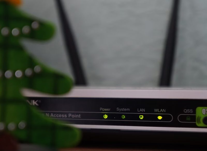 ROUTERS NEUTROS VS ROUTERS DE OPERADORA