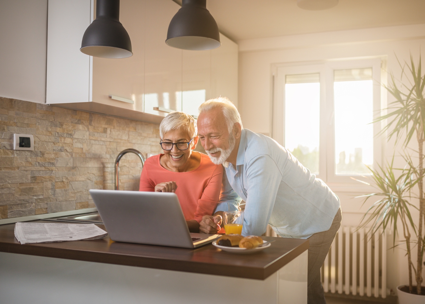 ¿Qué pasa realmente al envejecer? Descubre los misterios y desafíos de la tercera edad 5 Moncloa EL PAPEL DE LA TECNOLOGÍA EN LA TERCERA EDAD