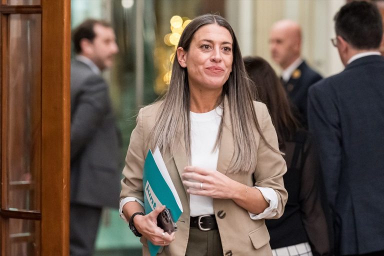 Los 7 diputados de Puigdemont bloquean la legislatura de Pedro Sánchez