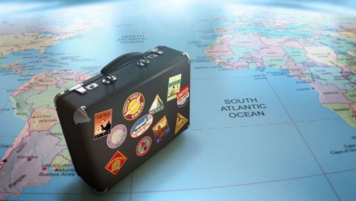 Secretos de viaje: asegura que tu maleta sea la primera en aterrizar con este astuto truco 6 Moncloa LA ÚLTIMA TÁCTICA: PREGUNTAR AMABLEMENTE