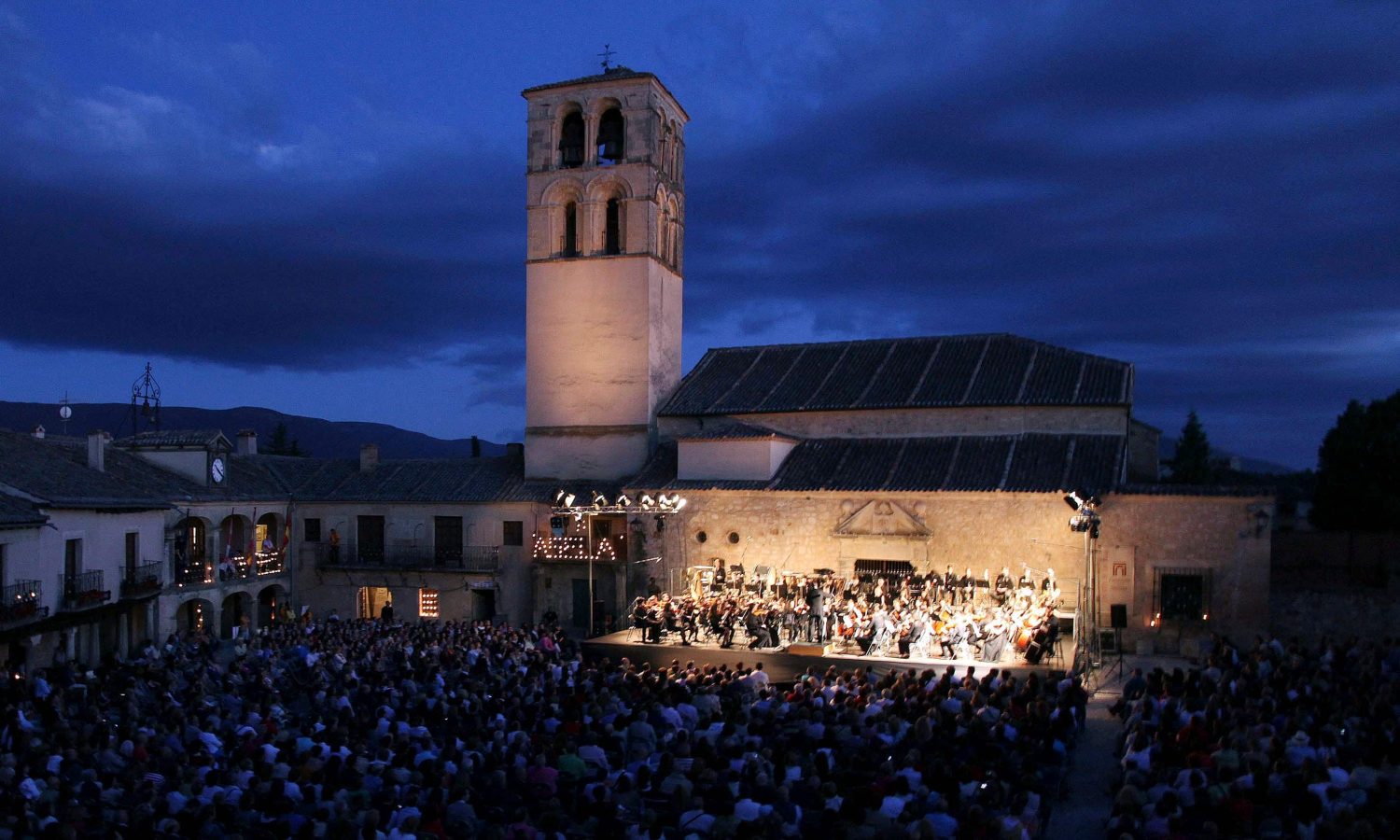 Descubre Pedraza, joya segoviana a solo 90 minutos de Madrid. Encanto inigualable en un pueblo fascinante 2 Moncloa FESTIVALES CULTURALES QUE EMBELESCAN PEDRAZA