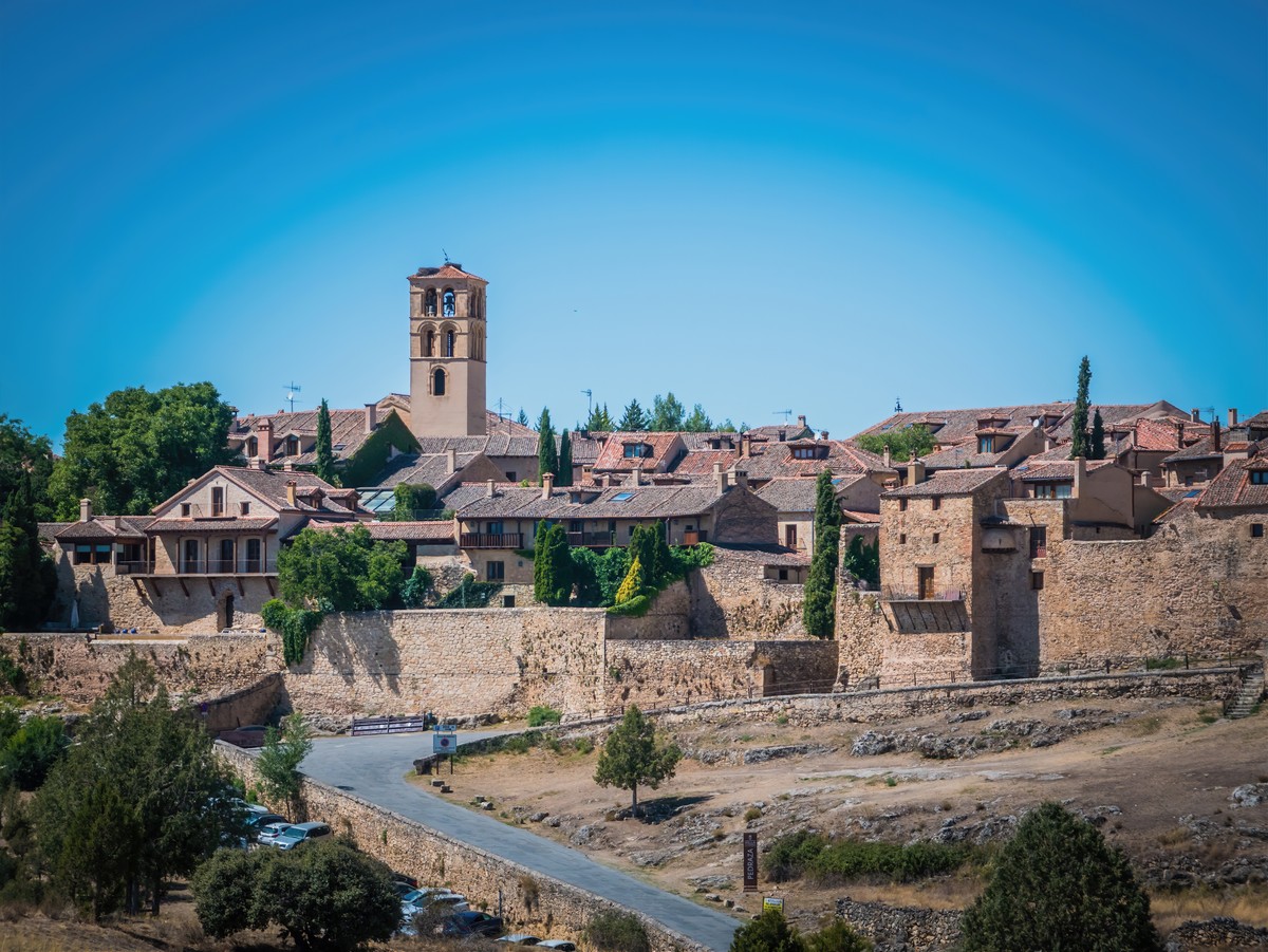 Descubre Pedraza, joya segoviana a solo 90 minutos de Madrid. Encanto inigualable en un pueblo fascinante 1 Moncloa EL ENCANTO MEDIEVAL DE PEDRAZA