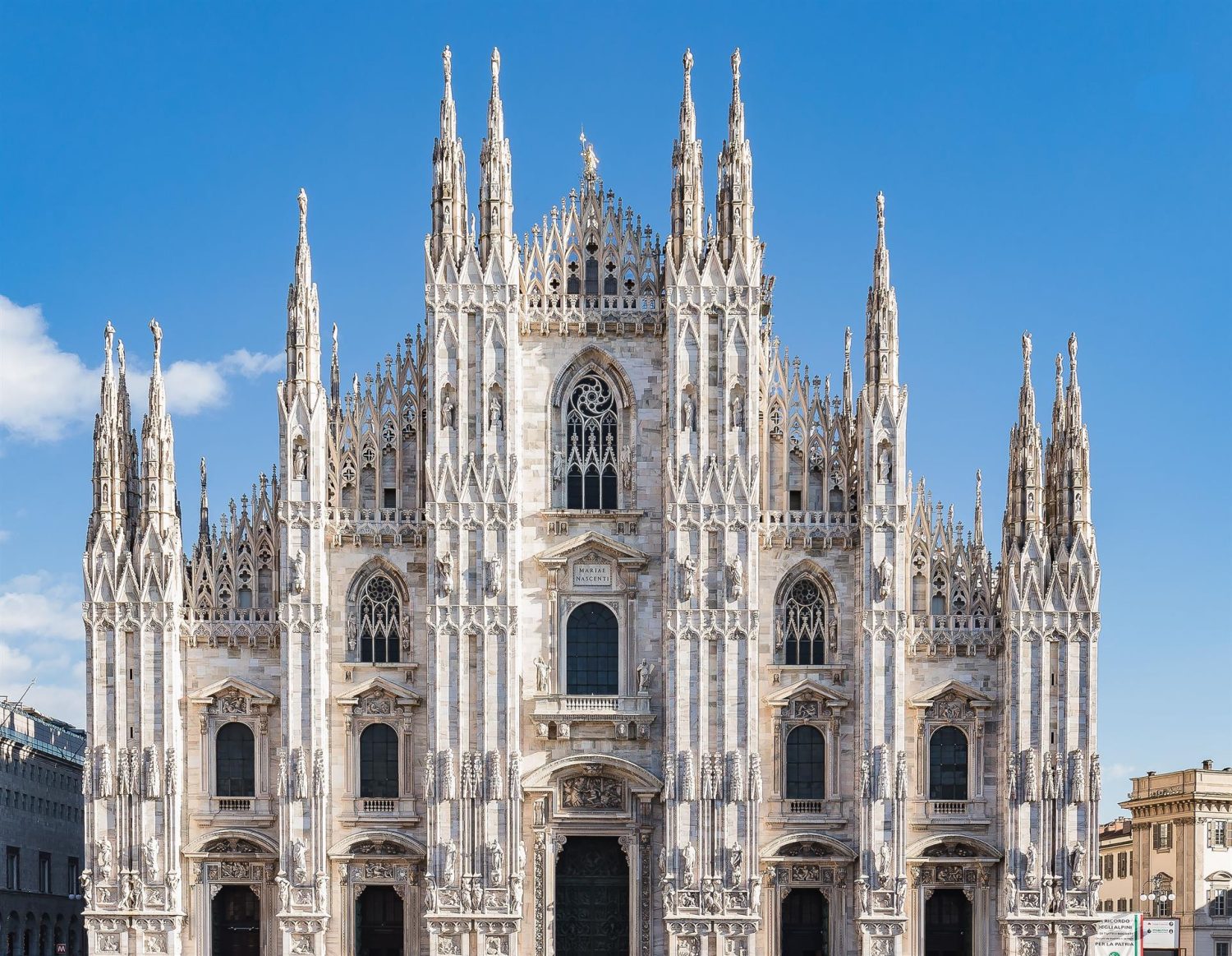 duomo 2 Secretos Fascinantes del Duomo de Milán: Descubre datos curiosos que te sumergirán en su magnífica historia arquitectónica