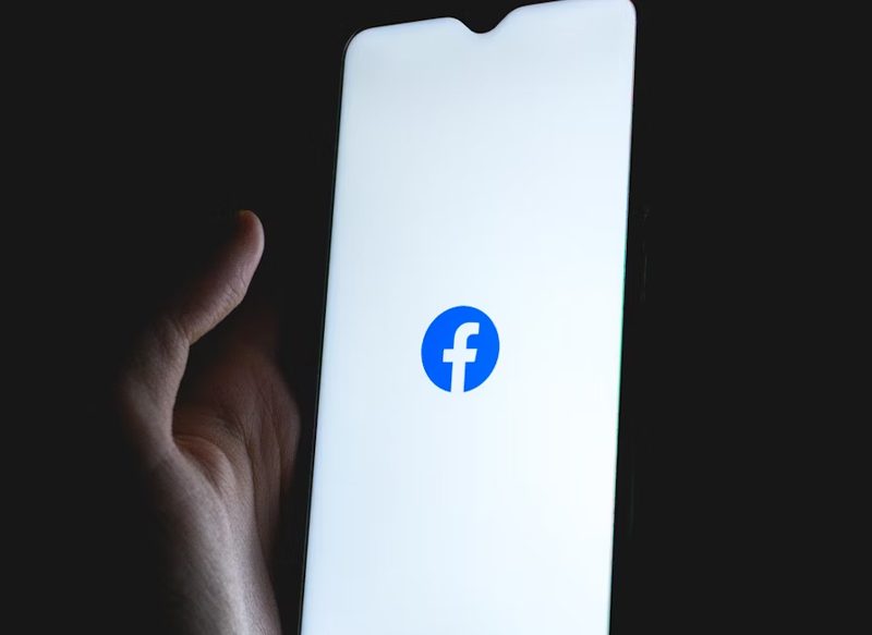 ESTAFADORES FILTRAN DATOS DE 200.000 CUENTAS DE FACEBOOK