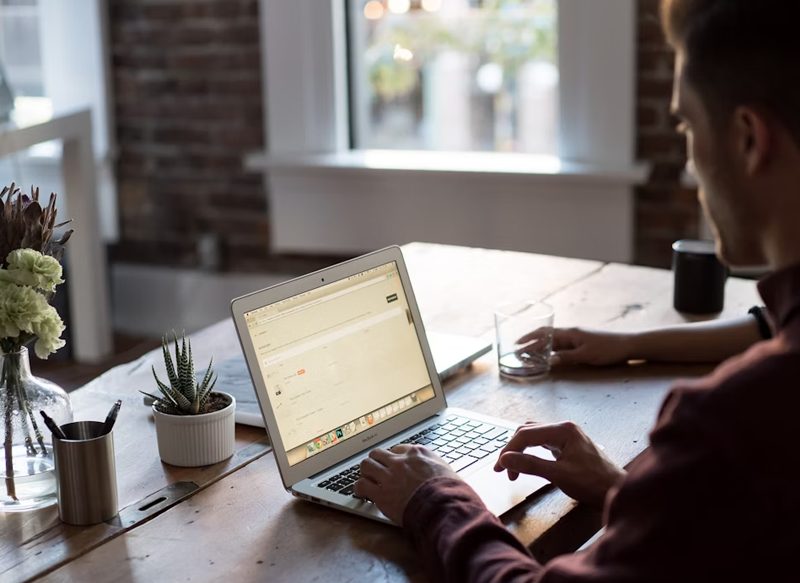 RECOMENDACIONES PARA NAVEGAR EN INTERNET DE FORMA SEGURA