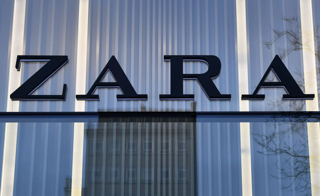 La irresistible chaqueta corta de piel que conquista en Zara 1 Moncloa Asi sera Zara Pre Owned la revolucion del mundo de la moda que llegara este ano 7 Moncloa